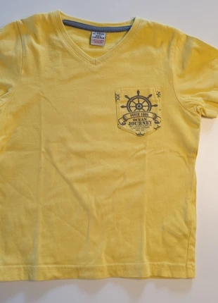 Lichtgele T-shirt met zakje, marque: LC Waikiki, état: Très bon état, taille: 4 ans / 104 cm, 1,50 €, 2,28 € Protection acheteurs incluse