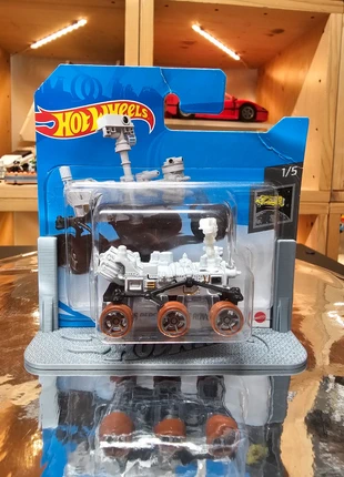 Mars Perseverance Rover Hotweels, marke: Hot Wheels, zustand: Neu, mit Etikett, größe: Einheitsgröße, 10,00 €, 11,20 € inklusive Vinted-Käuferschutz