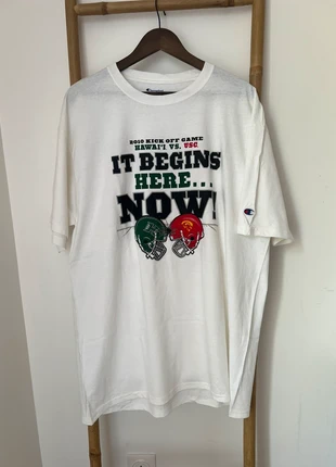 T-shirt vintage Champion Hawai’i vs USC – 2010 Kick Off Game - Taille XL, marca: Champion, estado: Muito bom, tamanho: XL, €24.00, €25.90 inclui Proteção do Comprador