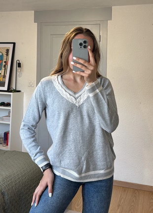 Pull col V femme Tommy Hilfiger, taille M, gris et blanc, brand: Tommy Hilfiger, condition: Very good, size: M / 38 / 10, 24.80 €, 26.74 € includes Buyer Protection