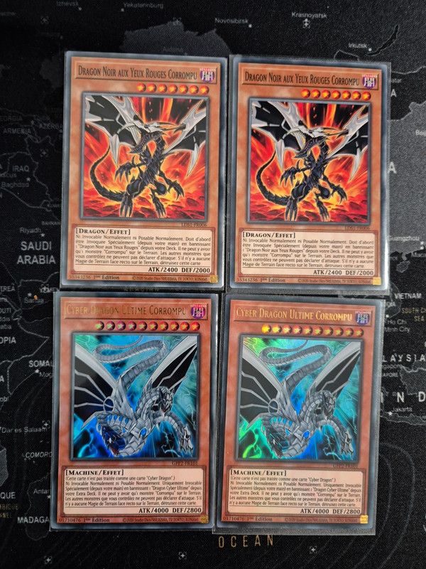 Lot de 13 cartes Yu-Gi-Oh! corrompu 2