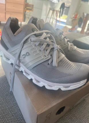 On Running Cloudswift 3 - size 43 NEW, marca: On Running, estado: Nuevo con etiquetas, tamaño: 43, 60,00 €, 63,70 € Protección al comprador incluida