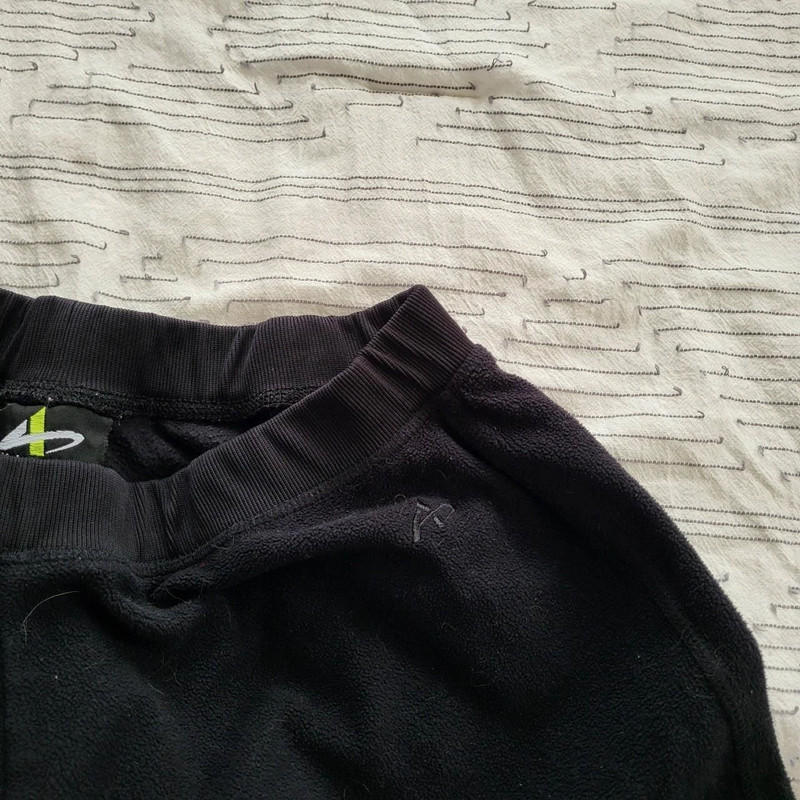 black soft sweatpants 3