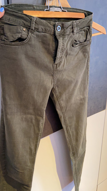 Pantalon discount verde bershka