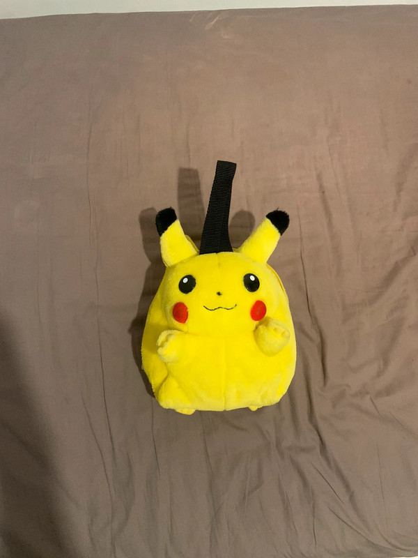 Mały plecak pikachu 1