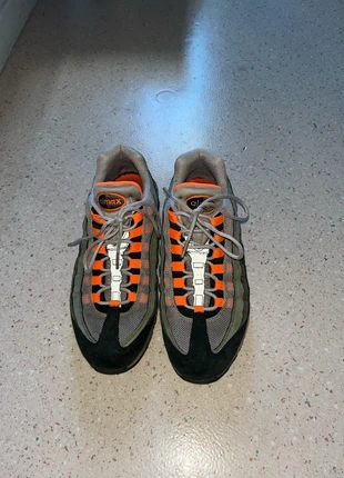 Nike Air Max 95, marque: Nike, état: Bon état, taille: 42, 8,00 €, 9,10 € Protection acheteurs incluse