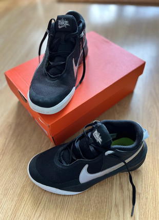 Chaussures de basket Nike T.38, marca: Nike, estado: Muito bom, tamanho: 38, €15.00, €16.45 inclui Proteção do Comprador