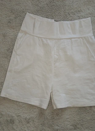 Calções brancos com elasticidade, S, marca: Local, estado: Muy bueno, tamaño: S / 36 / 8, 5,50 €, 6,48 € Protección al comprador incluida