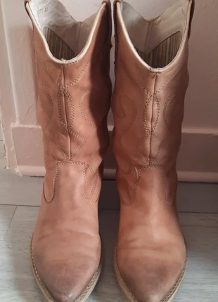 Bottes Santiags femme Eram daim beige 37, marca: éram, estado: Muito bom, tamanho: 37, €30.00, €32.20 inclui Proteção do Comprador