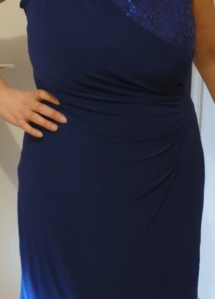 Robe cocktail , staat: Heel goed, maat: XL / 42 / 14, € 10,00, € 11,20 inclusief Kopersbescherming