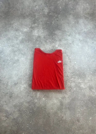 T-shirt Nike Rouge, marca: Nike, estado: Muito bom, tamanho: M, €7.50, €8.58 inclui Proteção do Comprador