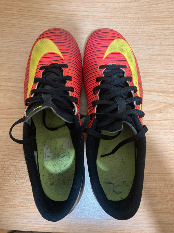 Nike crampon rouge cheap