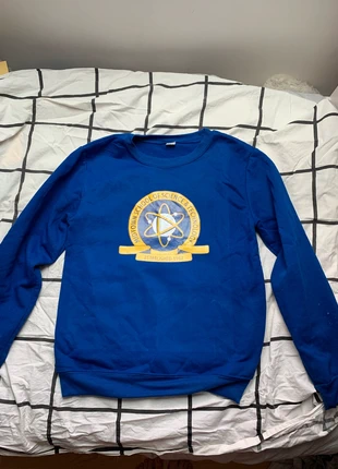 sweat peter parker, zustand: Sehr gut, größe: S / 36 / 8, 7,00 €, 8,05 € inklusive Vinted-Käuferschutz