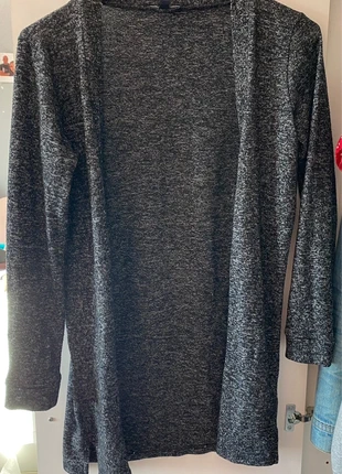 Gilet enfant , marke: Kiabi, zustand: Sehr gut, größe: 12 Jahre / 152, 2,00 €, 2,80 € inklusive Vinted-Käuferschutz