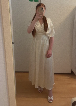 Elegante crèmekleurige maxi jurk dress satijn ivory satin look v hals jurk, staat: Nieuw zonder prijskaartje, maat: M / 38 / 10, € 18,00, € 19,60 inclusief Kopersbescherming