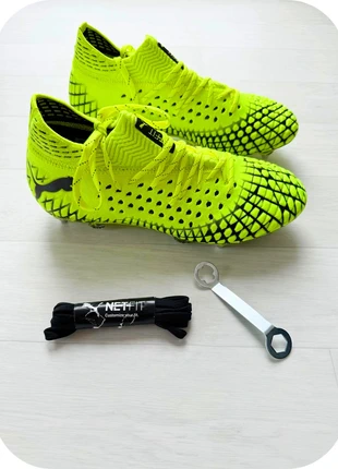 Chaussures de foot montantes crampons vissés jaune et noir Puma Future 4 1 Netfix MX Taille 40, marca: Puma, estado: Novo com etiquetas, tamanho: 40, €120.00, €126.70 inclui Proteção do Comprador