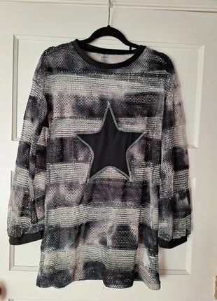 Gaas truitje met ster, marque: Shein, état: Neuf sans étiquette, taille: M / 38 / 10, 3,00 €, 3,85 € Protection acheteurs incluse