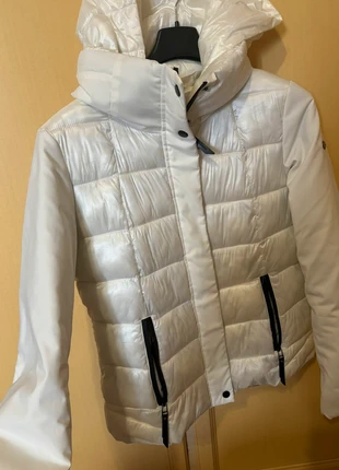 Piumino 100g bianco, marke: Smiling London, zustand: Neu, größe: L / 40 / 12, 15,00 €, 16,45 € inklusive Vinted-Käuferschutz