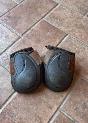 Protezioni posteriori equitazione, merk: Equestro, staat: Veelgebruikt, € 5,00, € 5,95 inclusief Kopersbescherming