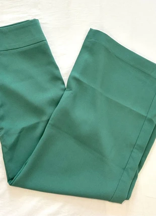 Pantalon culotte vert taille haute Stradivarius, brand: Stradivarius, condition: New without tags, size: S / 36 / 8, €4.50, €5.43 includes Buyer Protection