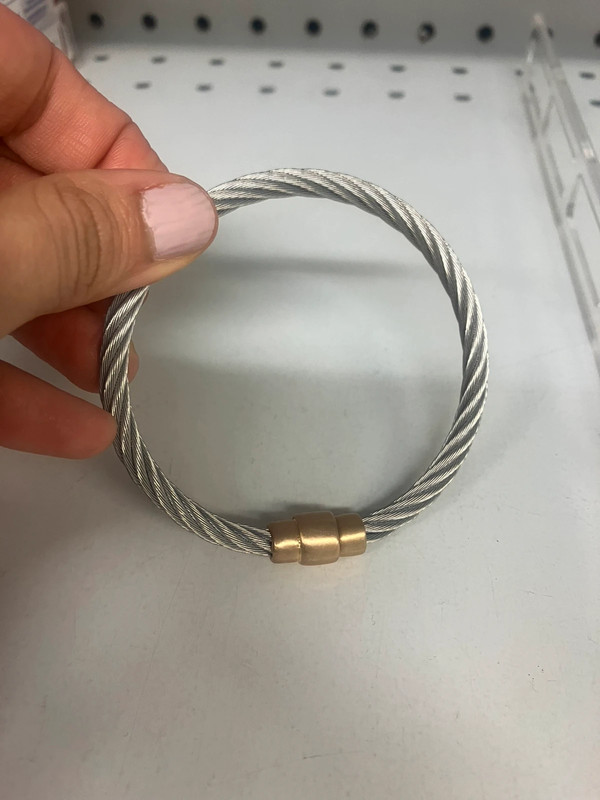 Cable wire bracelet in metal with a magnet clasp 3