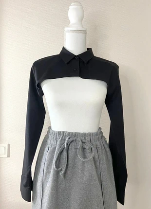 Black Fashion - Chemise Courte Coupe Crop Ovale - Noir - Taille M, marque: Black Fashion, état: Neuf avec étiquette, taille: M / 38 / 10, 10,00 €, 11,20 € Protection acheteurs (Pro) incluse