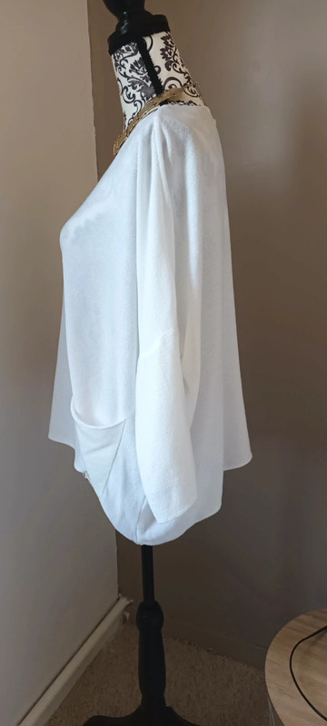 Pull blanc oversize taille unique 4