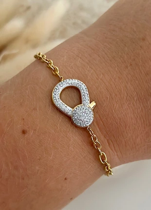 Bracelet doré grosses mailles avec médaillon ornée de strass, brand: Boutique Parisienne, condition: Very good, €19.00, €20.65 includes Buyer Protection Pro