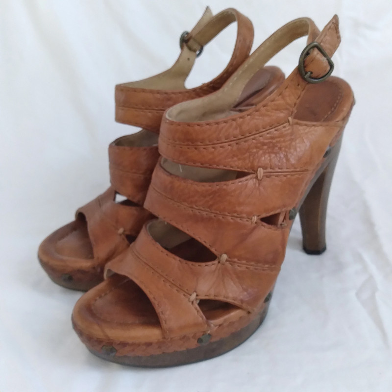 Frye platform sandals shop