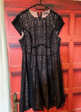 Superbe robe dentelle noire, marque: Yessica, état: Très bon état, taille: XL / 42 / 14, 4,00 €, 4,90 € Protection acheteurs incluse