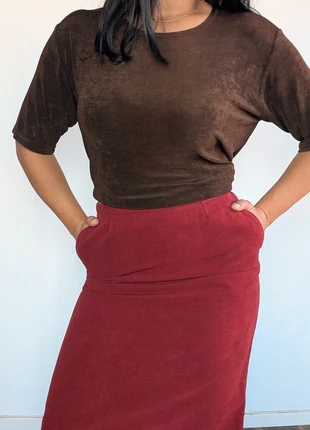 Jupe Vintage années 90 - Midi bordeau Lie de vin - Velour - Bensimon taille 36/38, marke: Bensimon, zustand: Sehr gut, größe: S / 36 / 8, 30,00 €, 32,20 € inklusive Vinted-Käuferschutz