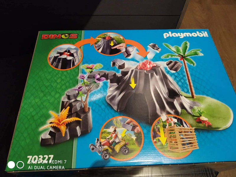 Playmobil Dinos - Ile Volcan avec Tyrannosaure - 70327 - Playmobil