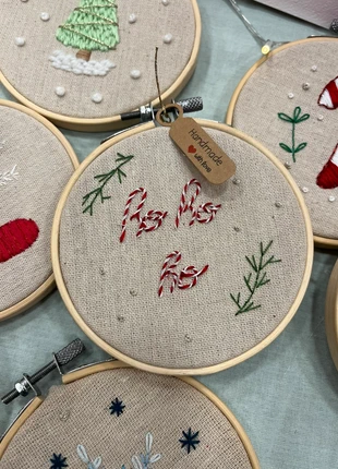 Petit message de Noël brodé, merk: Noël, staat: Nieuw met prijskaartje, € 9,00, € 10,15 inclusief Kopersbescherming