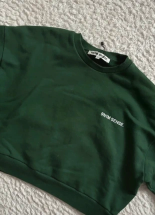 💚 9N1M sense Cropped Sweatshirt – Dunkelgrün, brand: Sonstiges, condizioni: Ottime, taglia: XS / IT 38 / EU 34, €14.00, €15.40 include la Protezione acquisti