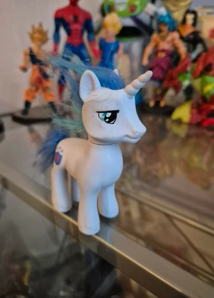My Little Pony / Mon Petit Poney G4 Prince Shining Armor Blue Brushable - Toys'R'Us / Hasbro, marke: Hasbro, zustand: Gut, größe: Einheitsgröße, 10,00 €, 11,20 € beinhaltet Vinted-Käuferschutz Pro