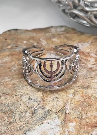 Bague Ménorah en acier inoxydable argenté – bijou spirituel, brand: Boutique Île de Beauté, condition: New without tags, size: Adjustable, €3.95, €4.85 includes Buyer Protection Pro