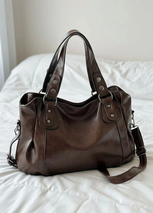 Sac à main marron élégant - Grand format, marque: Tendance, état: Très bon état, 30,00 €, 32,20 € Protection acheteurs incluse