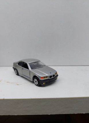 Obrázek k inzerátu: Bmw e36 325i majorette custom