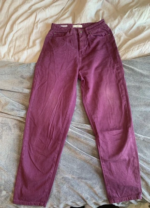 Purple mom jeans, merk: Pull & Bear, staat: Heel goed, maat: XS / 34 / 6, € 6,99, € 8,04 inclusief Kopersbescherming