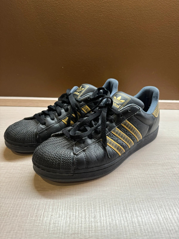 Adidas Superstar nero/oro tg. 45 1