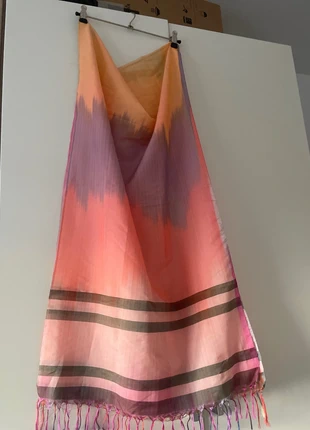 Scarves, brand: Accessoire, condizioni: Nuovo senza cartellino, €5.00, €5.95 include la Protezione acquisti