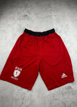 Short de sport adidas Taille S Rouge, marque: adidas, état: Très bon état, taille: S, 6,00 €, 7,00 € Protection acheteurs incluse