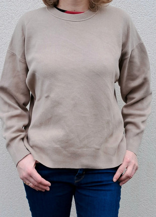 Pull col rond oversize uniqlo - M, brand: Uniqlo, condition: Very good, size: M / 38 / 10, 5.00 €, 5.95 € includes Buyer Protection