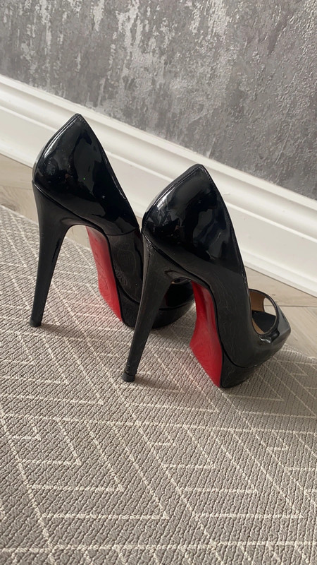 Christian louboutin heels | Vinted