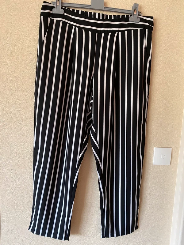 Pantalon - photo numéro 2