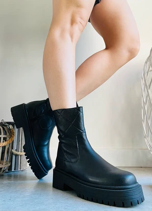 Botines cuero negro 37, marque: Claudia by, état: Neuf sans étiquette, taille: 37, 43,90 €, 46,80 € Protection acheteurs incluse