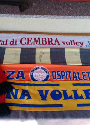 Obrázek k inzerátu: Lot of 5 Italian Club Volleyball Scarf All 5 in one Price