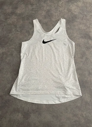 Débardeur Nike, brand: Nike, condition: Good, size: L / 40 / 12, €6.00, €7.00 includes Buyer Protection Pro