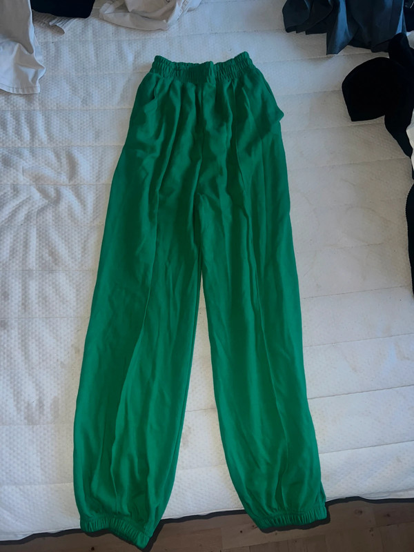 Green Sweatpants 1