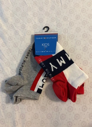 Calcetines Tommy nuevos a estrenar, merk: Tommy Hilfiger, staat: Nieuw met prijskaartje, maat: EU 31 - 33, € 8,95, € 10,10 inclusief Kopersbescherming